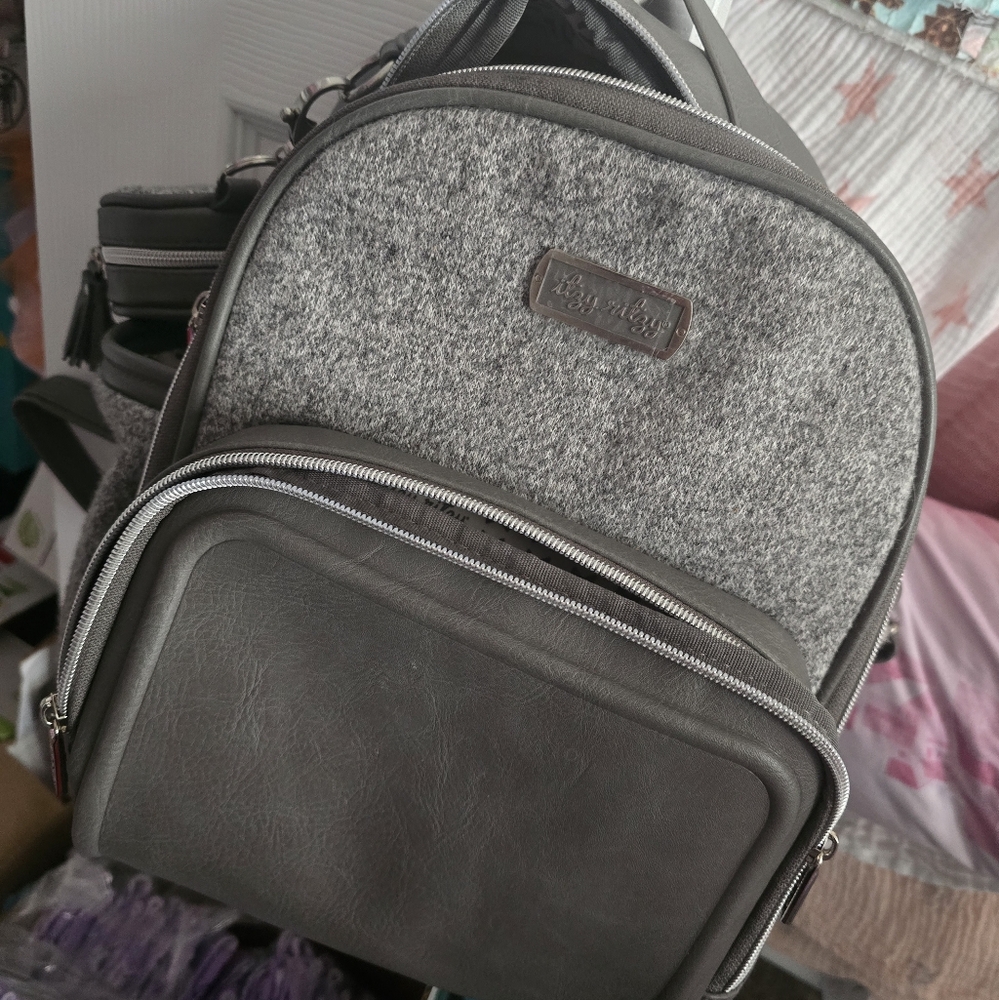 Itzy ritzy mini diaper bag color Grey Pretty Much Brand New
